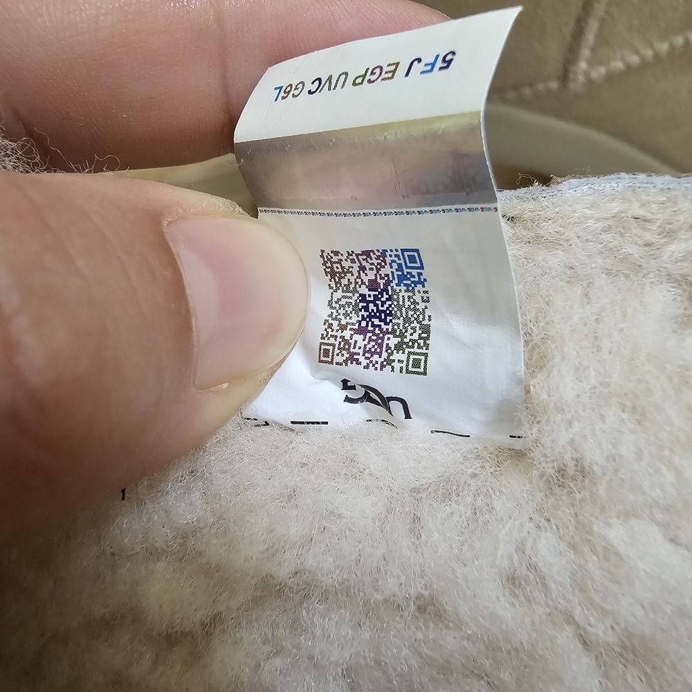 UGG New Heights Platform Mini - Picture 10 of 15